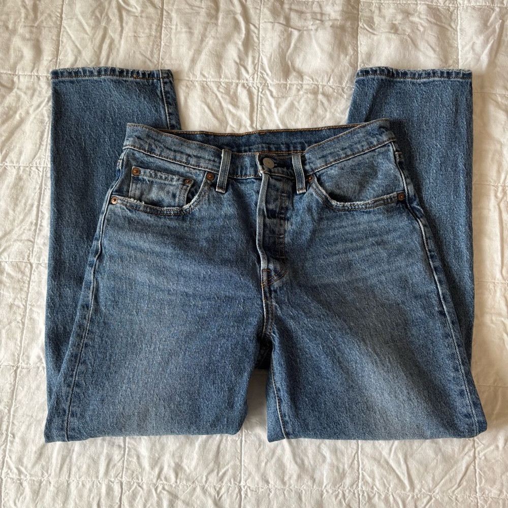 Classic Levi’s 501 Cropped Denim Jeans size 28